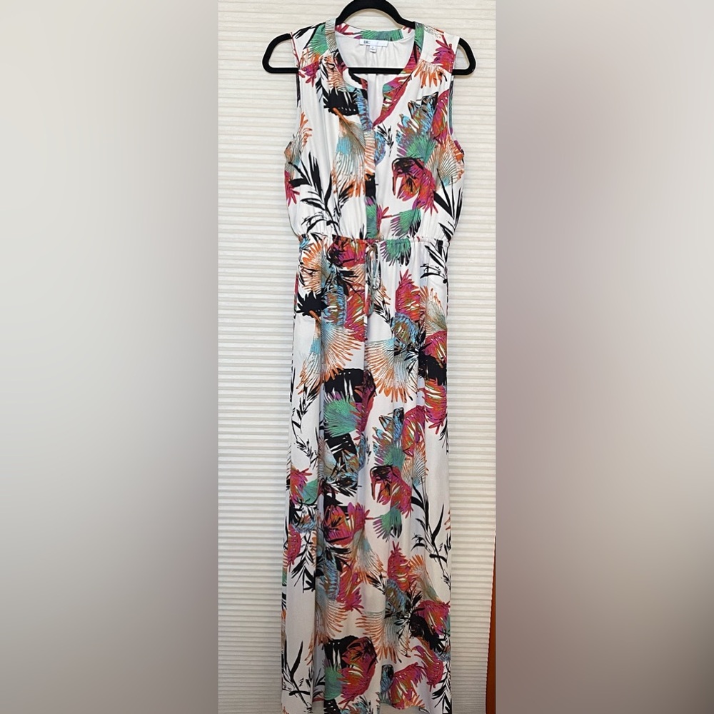 DR2 sleeveless, tropical floral print maxi size medium
